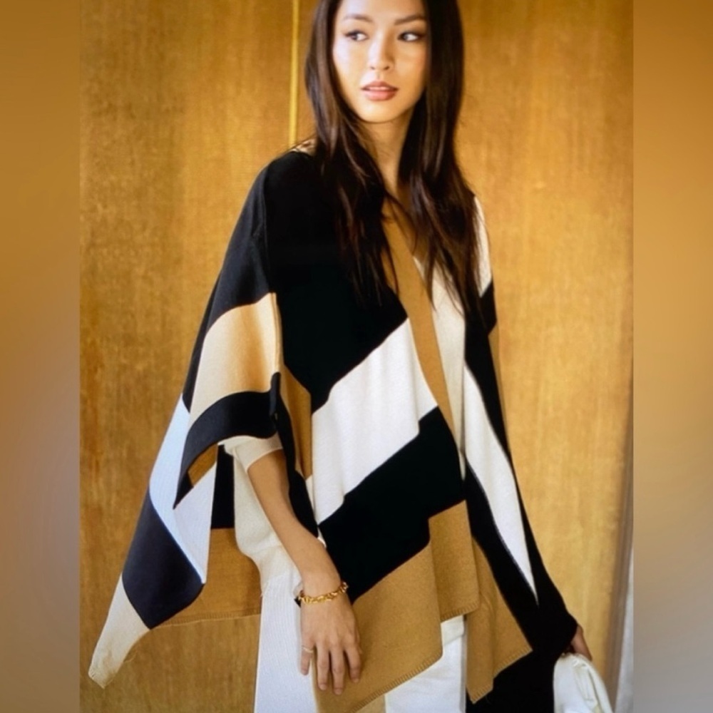 NEW Parrish LA Stevie Colorblock Knit Over Shoulder Wrap Poncho OS One Size - Picture 2 of 13
